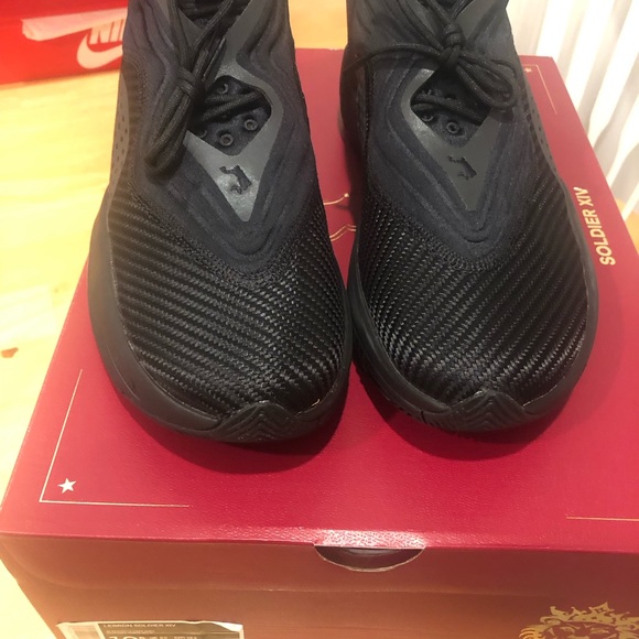 lebron - Picture 2 of 6